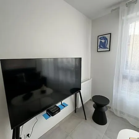 Plein Centre Апартаменты *