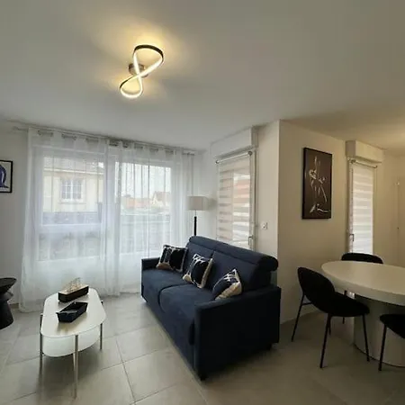 Plein Centre Apartment *