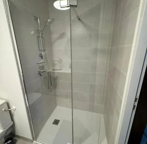 Plein Centre سانت-بريفين-لي-بان